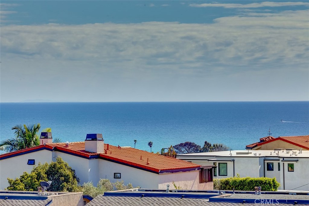 24352 Vista Point Lane