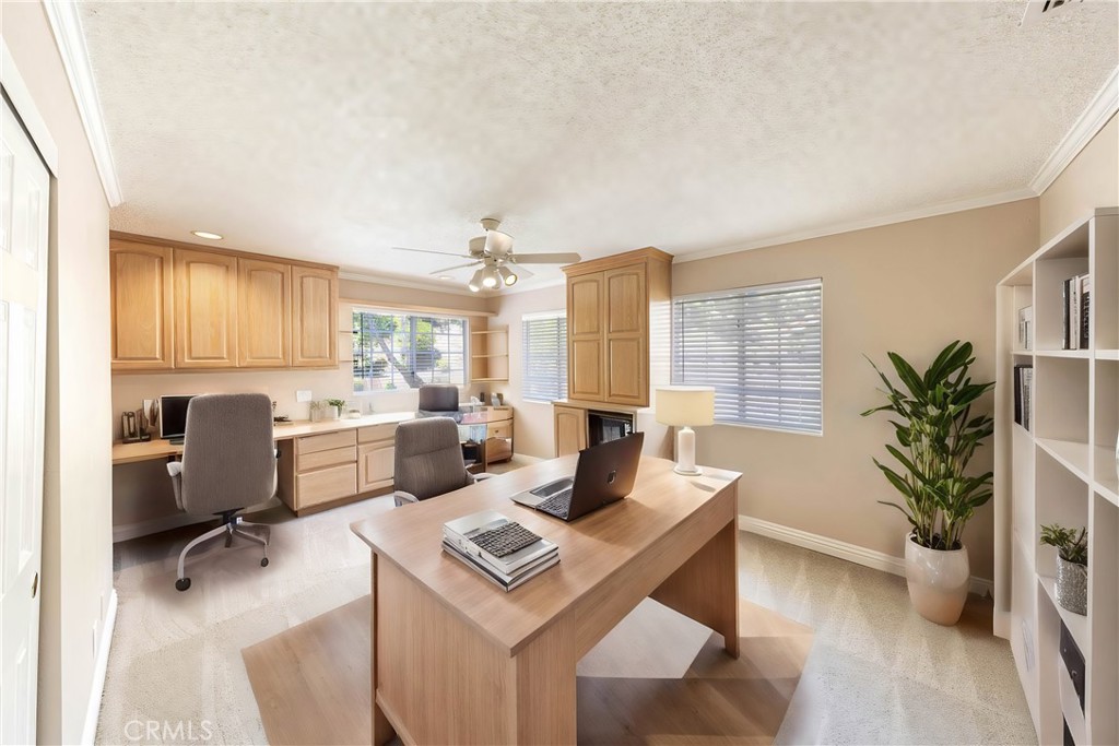 6550 E Edinboro Circle