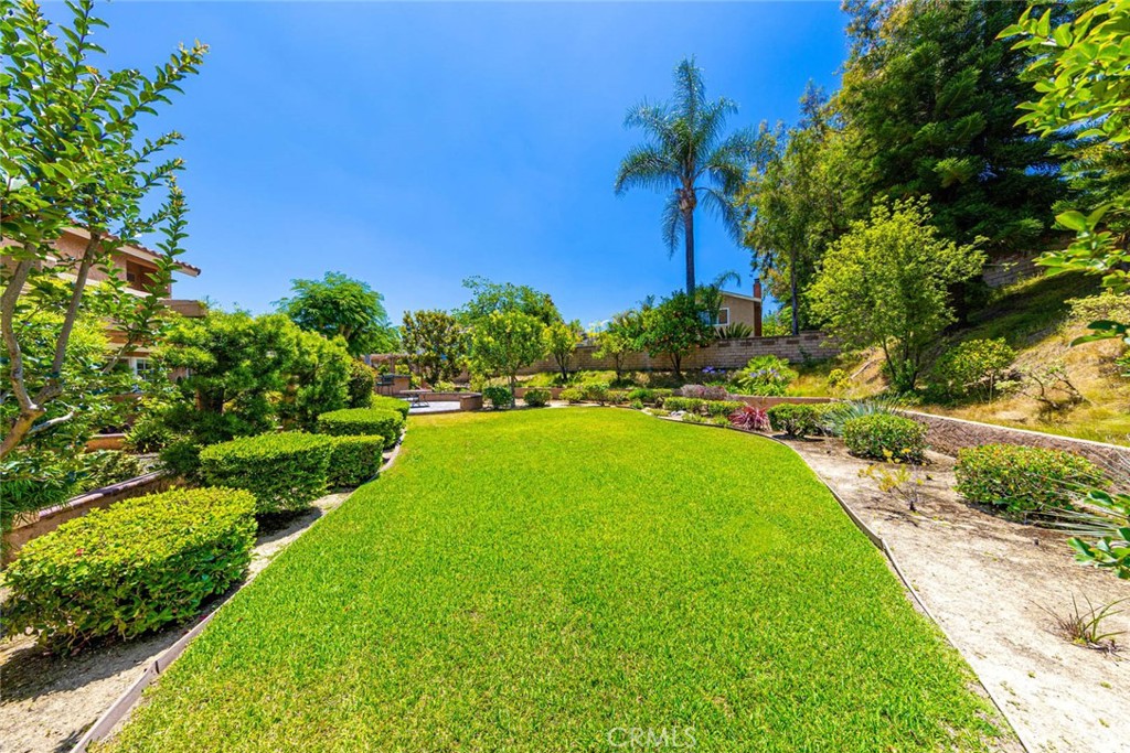 6550 E Edinboro Circle