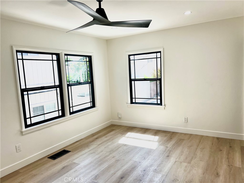 33921 Copper Lantern Street