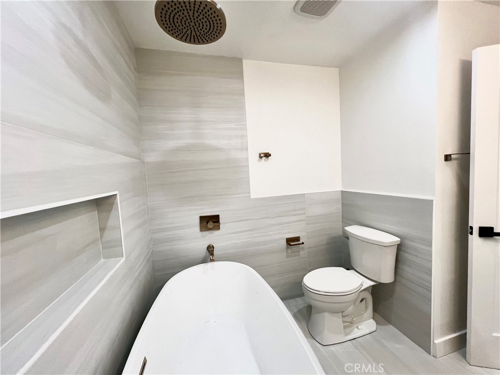 33921 Copper Lantern Street