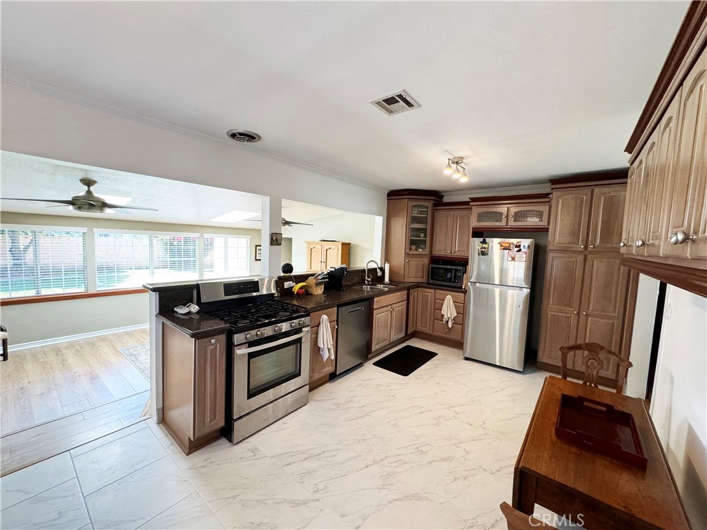 5309 Hersholt Avenue