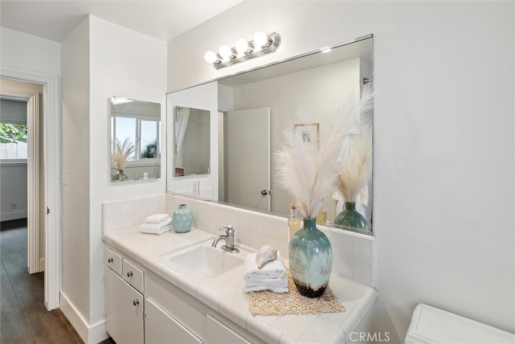 34451 Camino El Molino