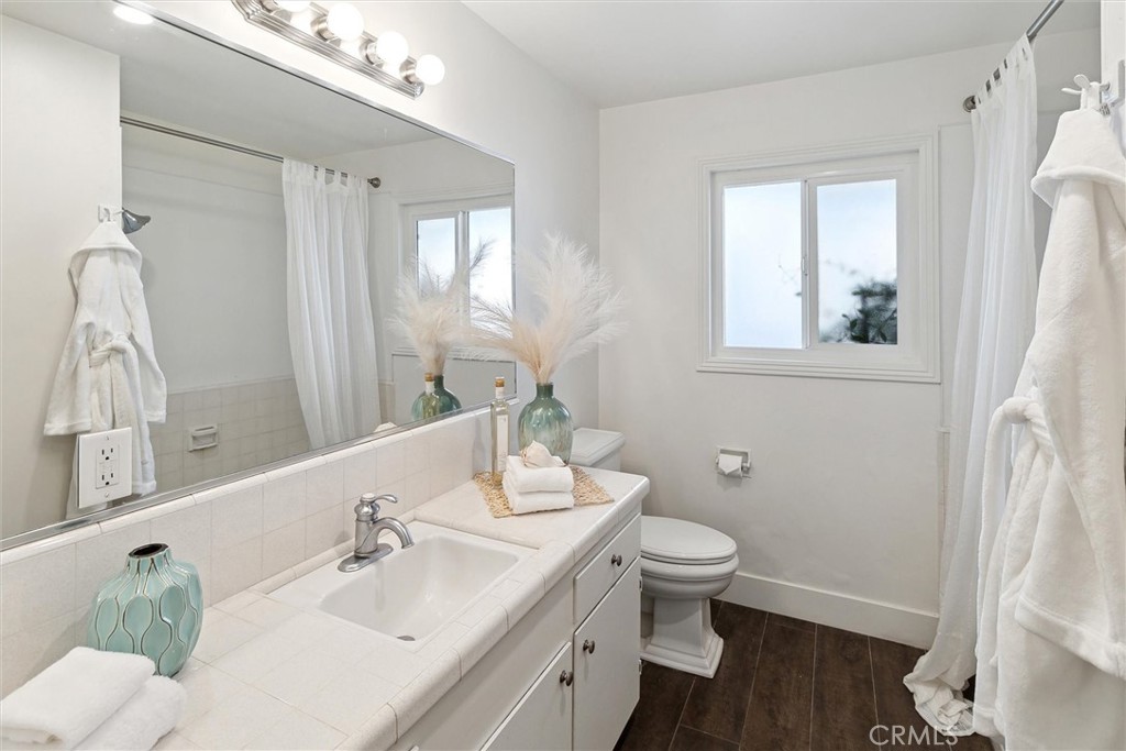 34451 Camino El Molino