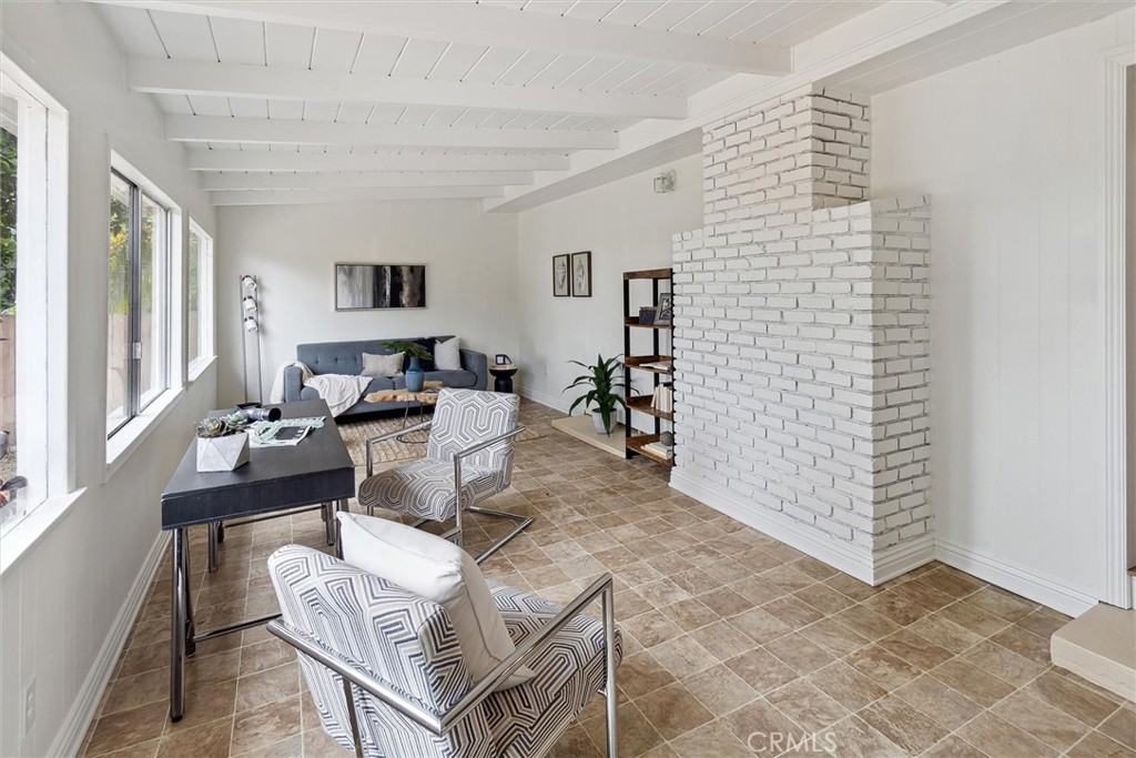 34451 Camino El Molino