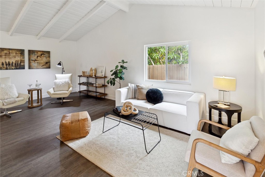 34451 Camino El Molino