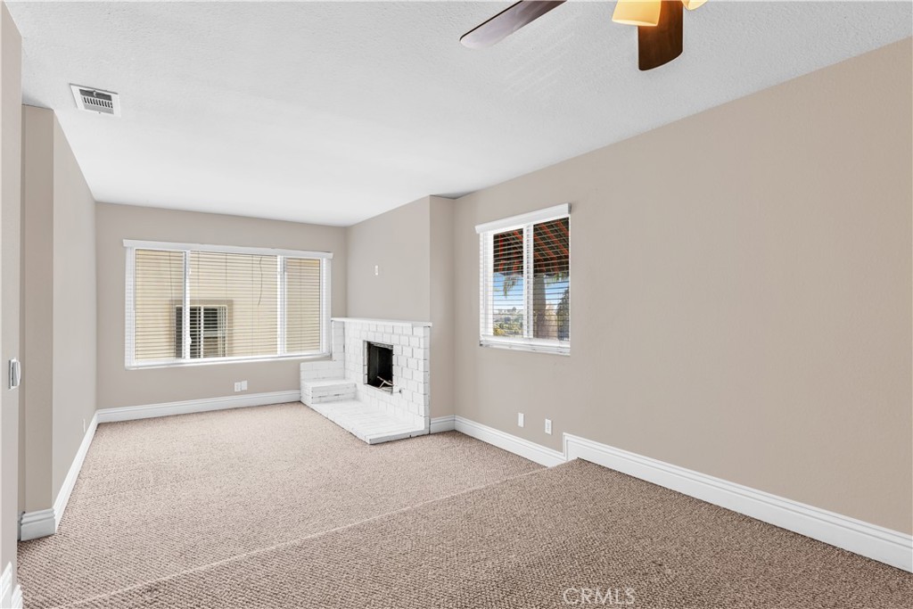 33892 Copper Lantern Street A
