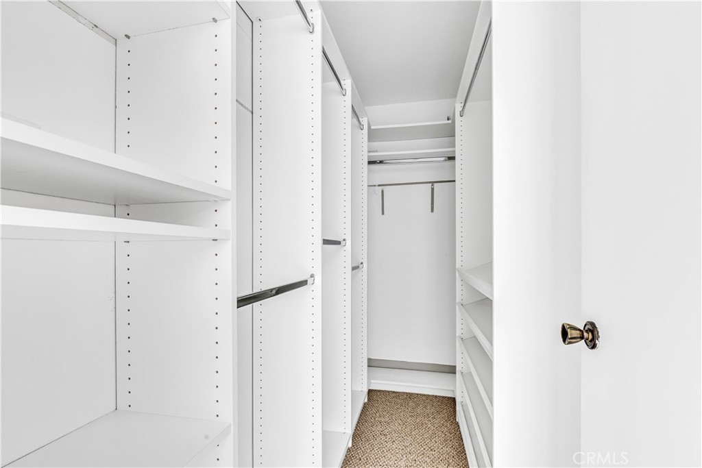 33892 Copper Lantern Street A