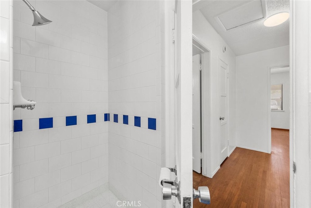 13423 Stanbridge Avenue