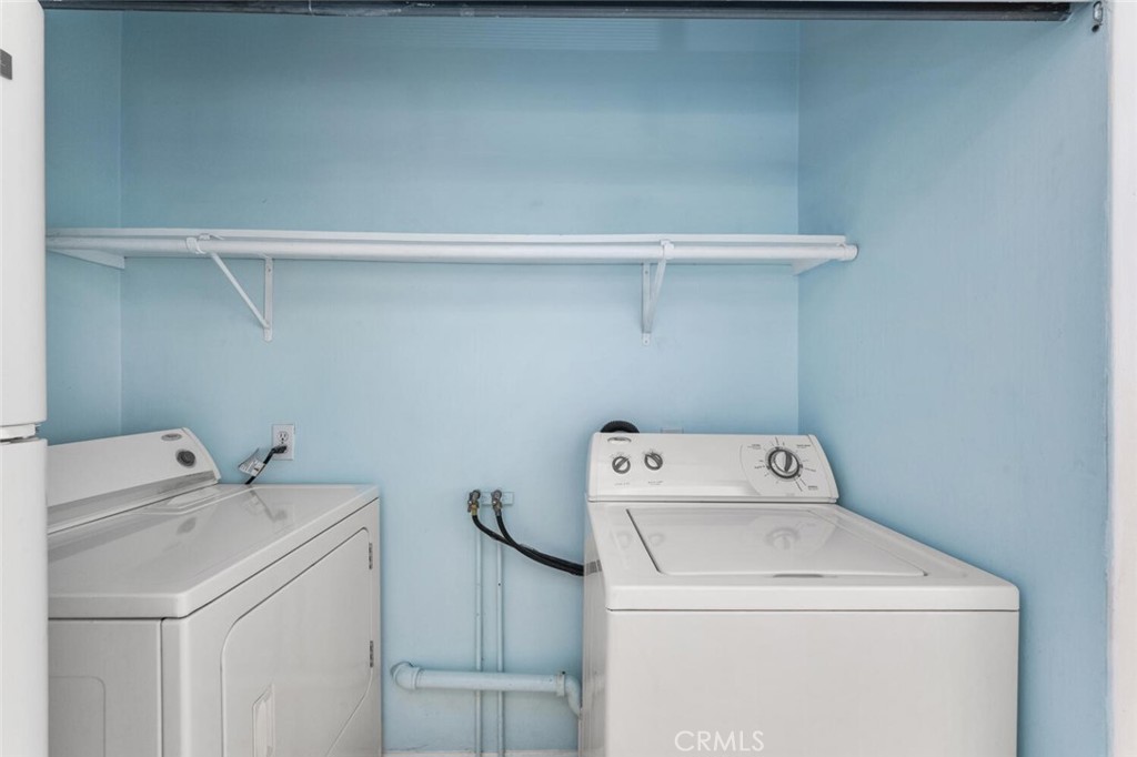 13423 Stanbridge Avenue