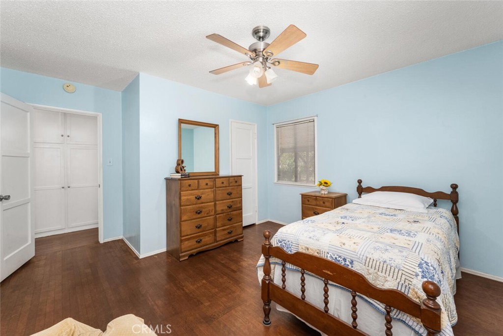 13423 Stanbridge Avenue