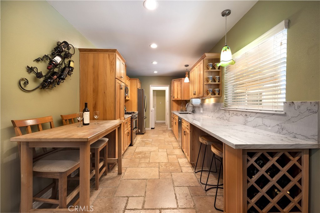 2623 N Louise Street