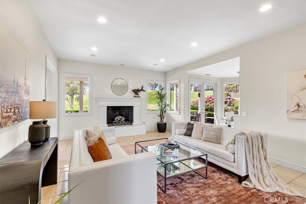 31001 Marbella Vista