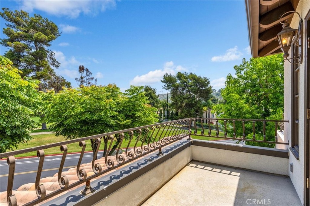 31001 Marbella Vista