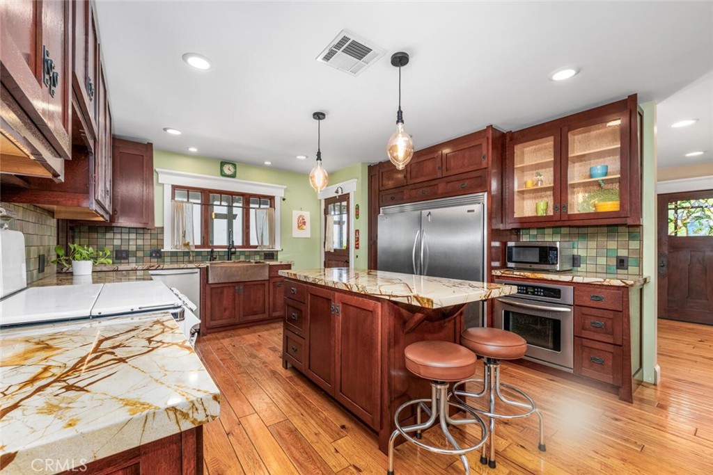 5540 E Peabody Street