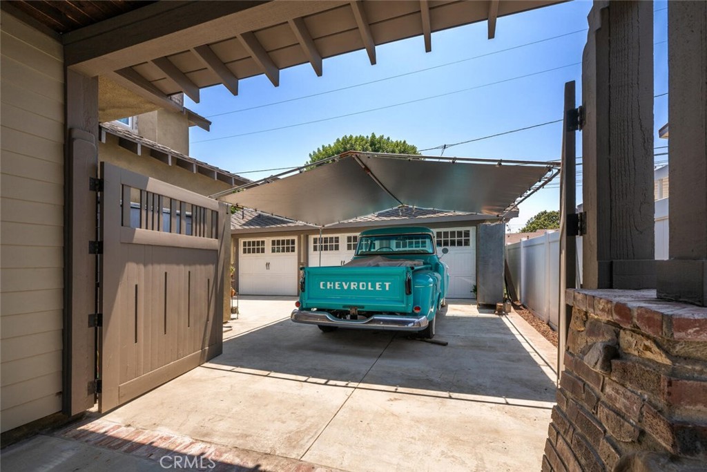 5540 E Peabody Street