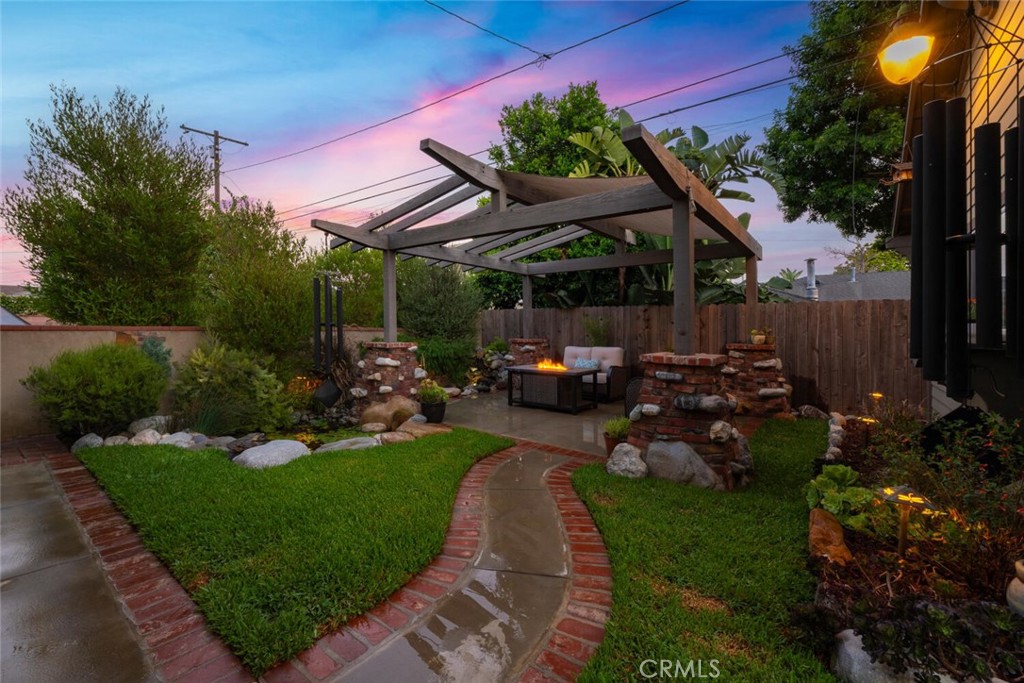 5540 E Peabody Street