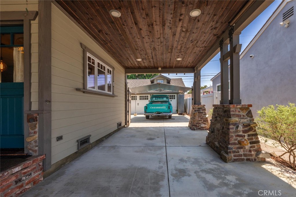 5540 E Peabody Street