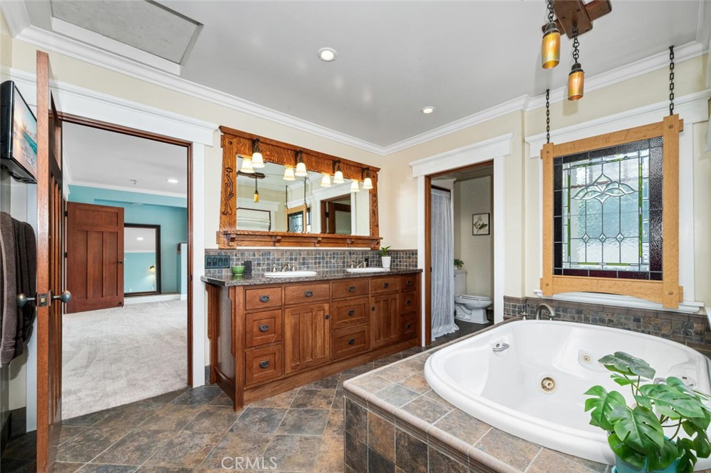 5540 E Peabody Street