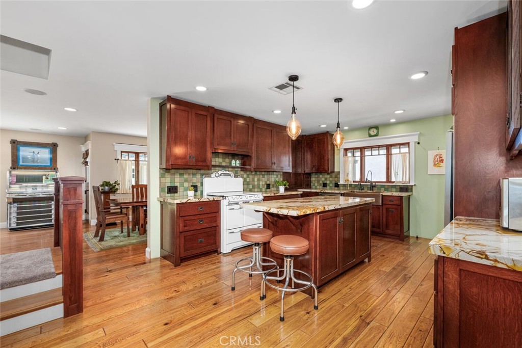 5540 E Peabody Street