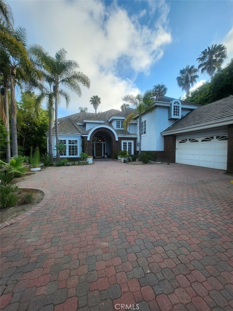 32281 Peppertree Bend
