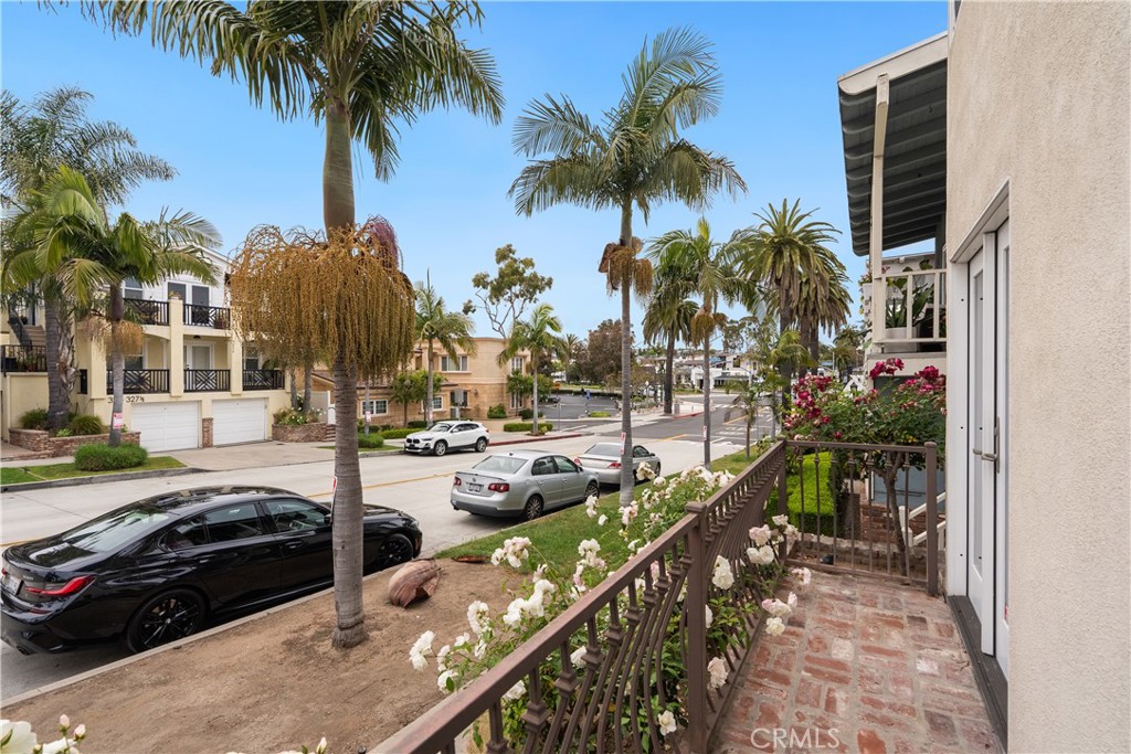 322 Marguerite Avenue 1