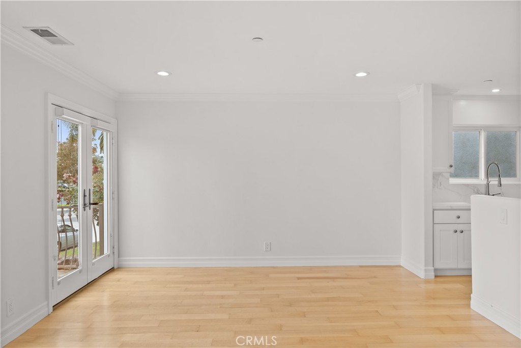 322 Marguerite Avenue 1