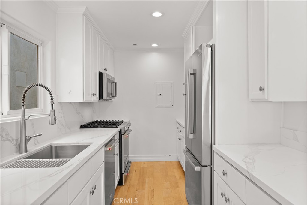 322 Marguerite Avenue 1