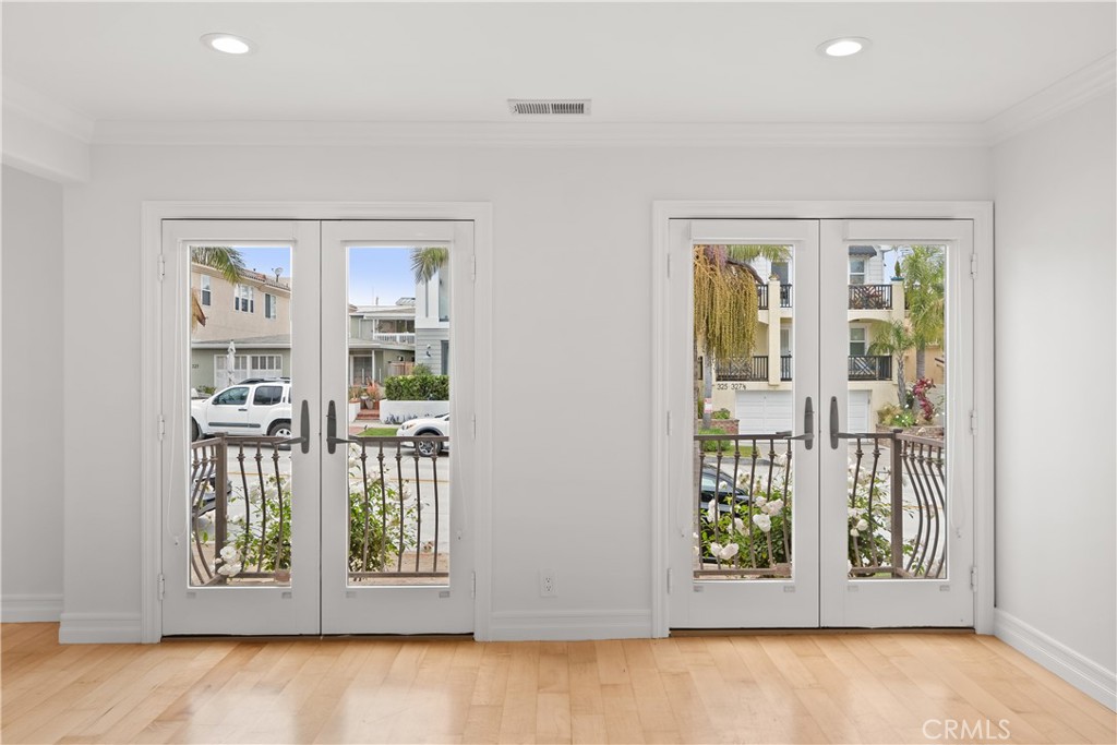 322 Marguerite Avenue 1