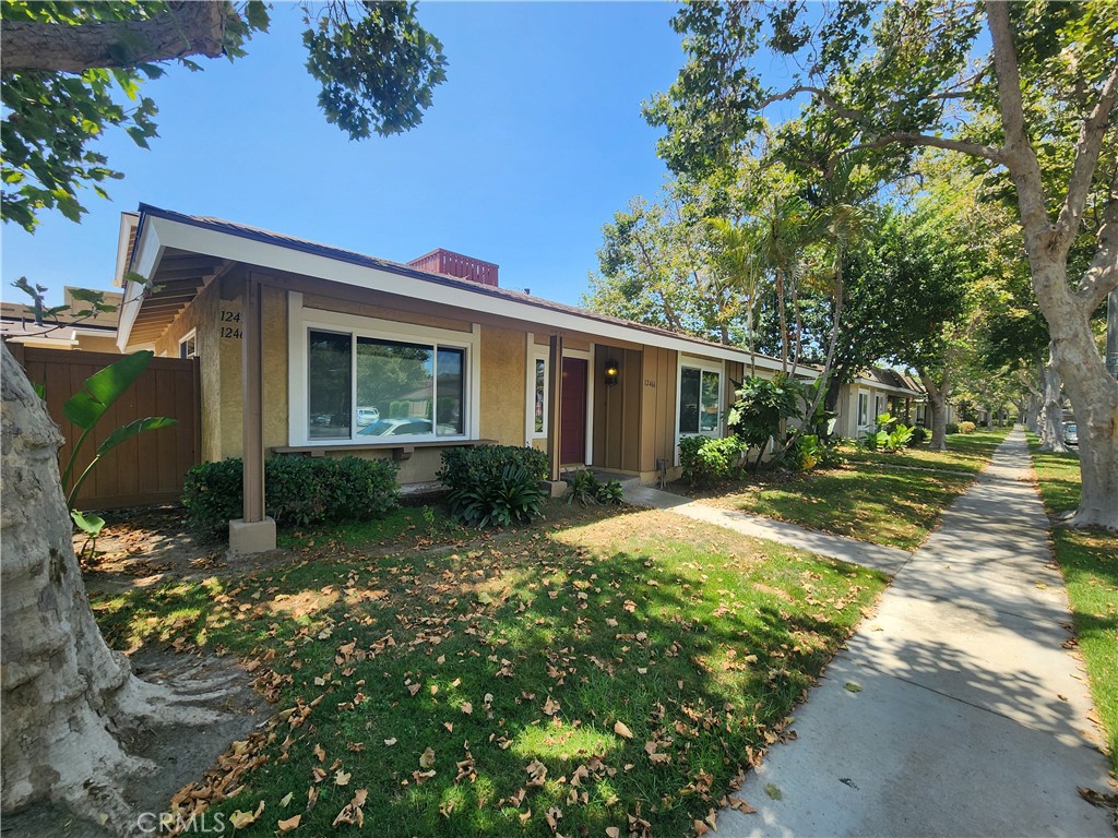 12466 Rancho Vista Drive