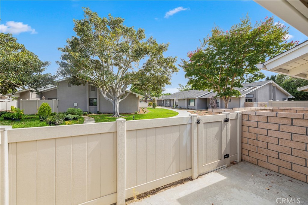 8566 Larkhall Circle 810A