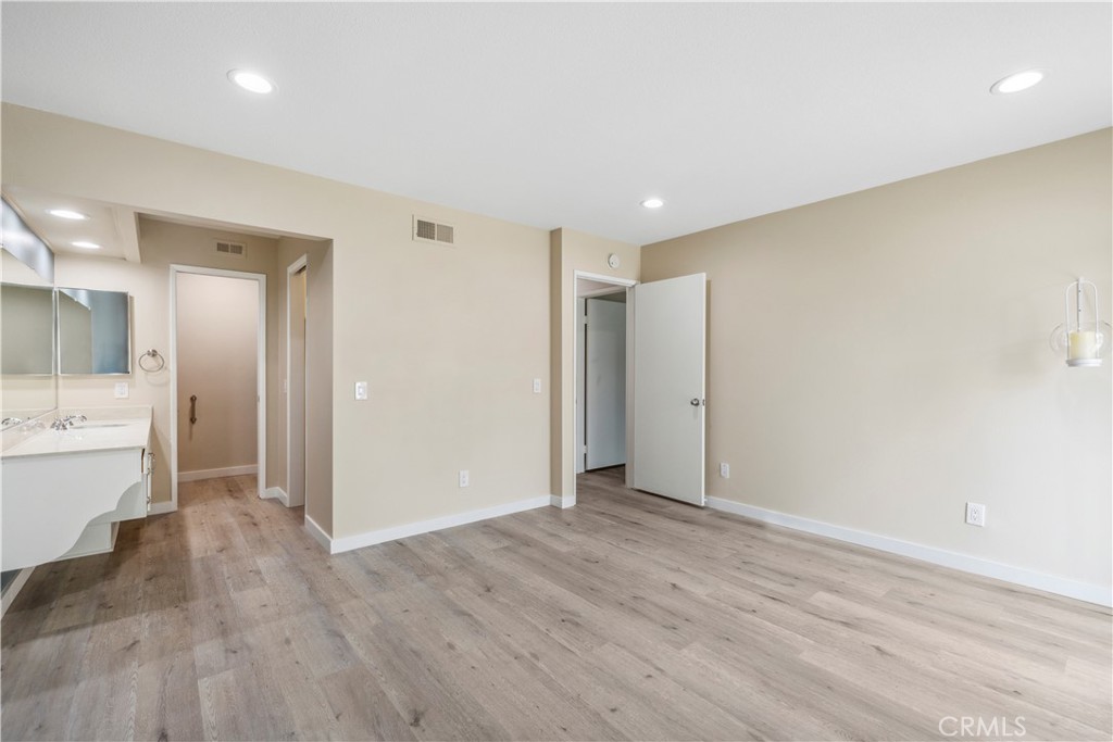 8566 Larkhall Circle 810A