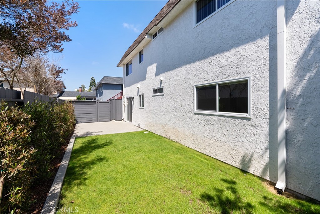 2049 Tustin Avenue B