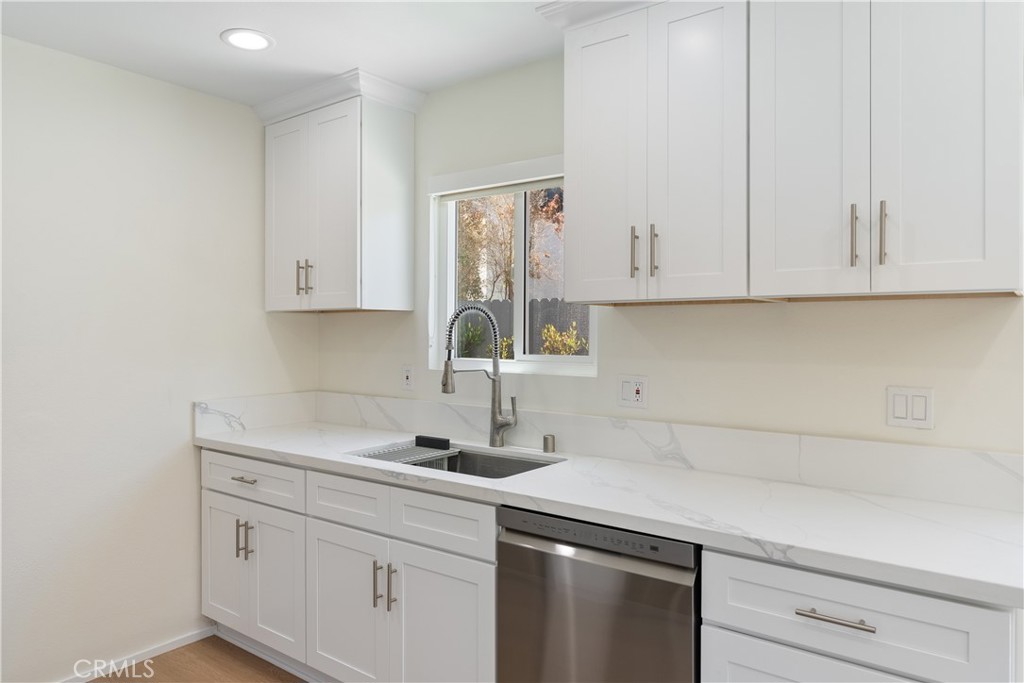 2049 Tustin Avenue B