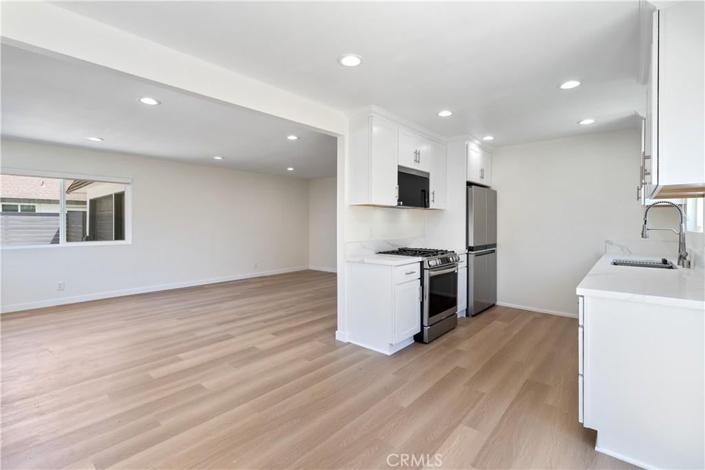 2049 Tustin Avenue B