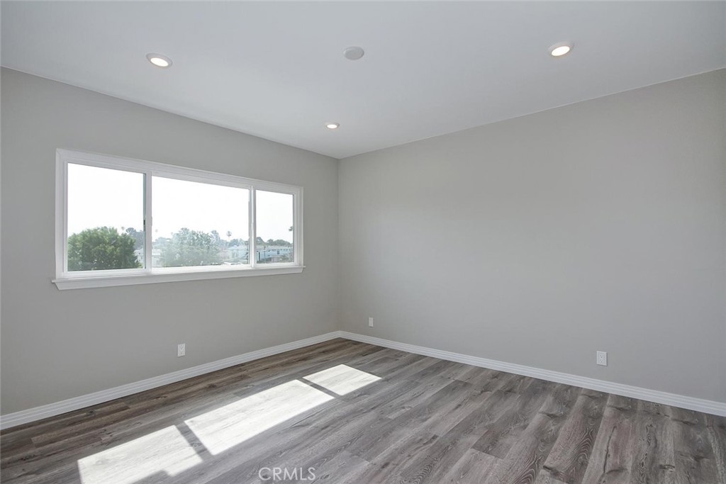 520 E Regent Street 3