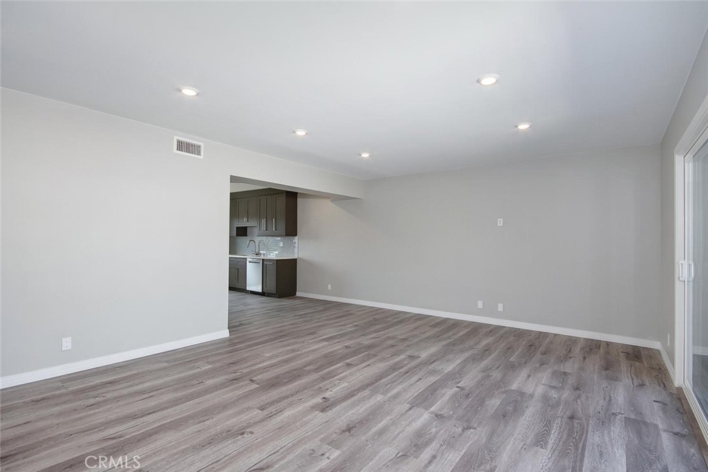 520 E Regent Street 3