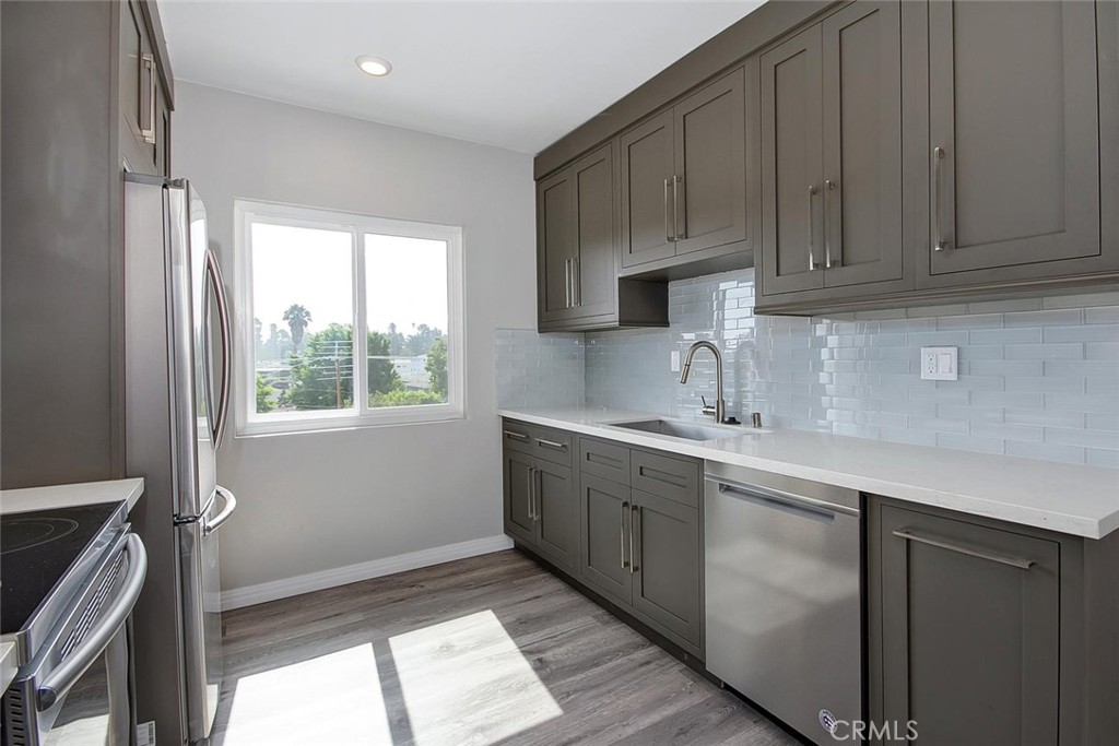 520 E Regent Street 3