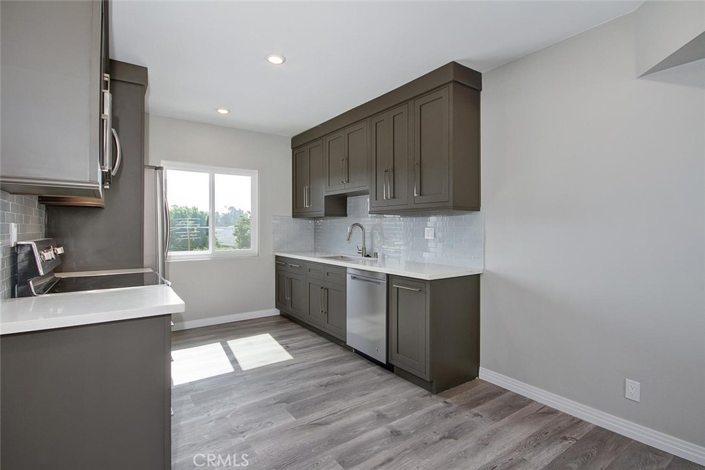 520 E Regent Street 3