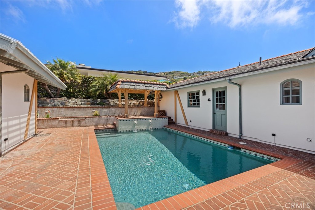 32511 Seven Seas Drive