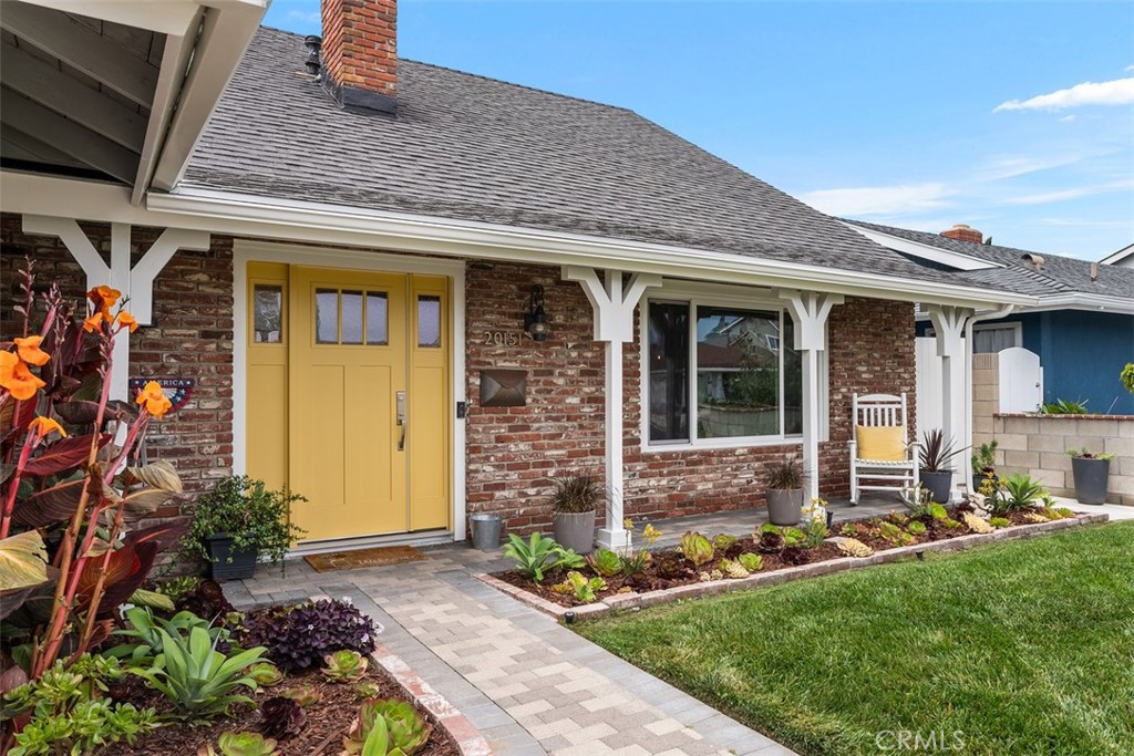 20151 Imperial Cove Lane