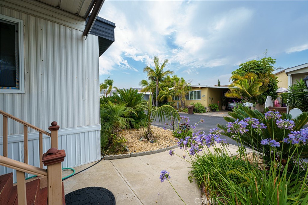 32302 Alipaz Street 65