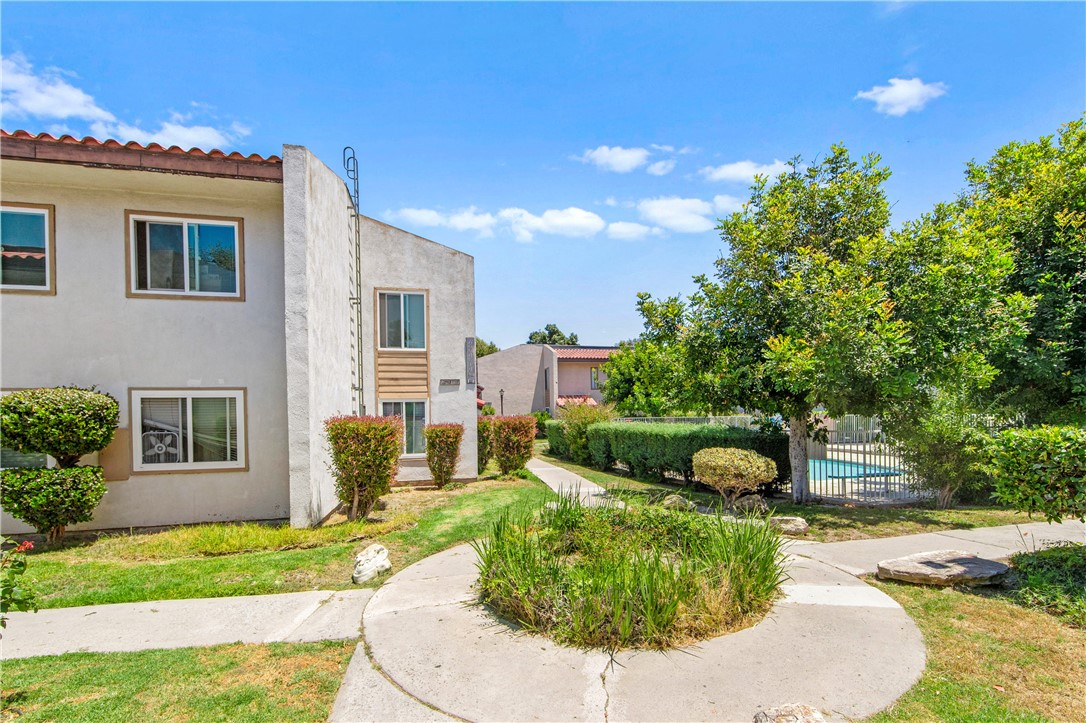 2521 W Sunflower Ave T3