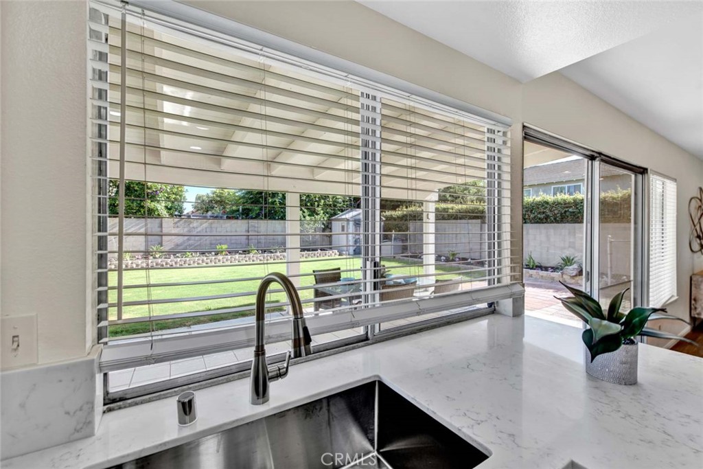 8840 Mockingbird Circle