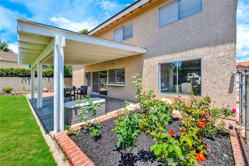 8840 Mockingbird Circle