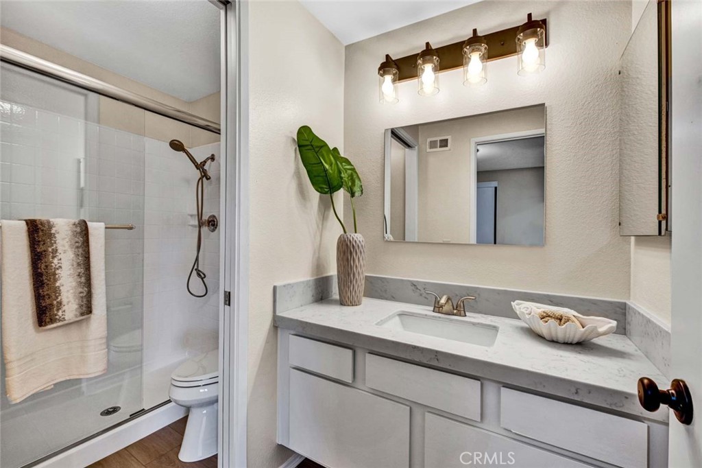 8840 Mockingbird Circle