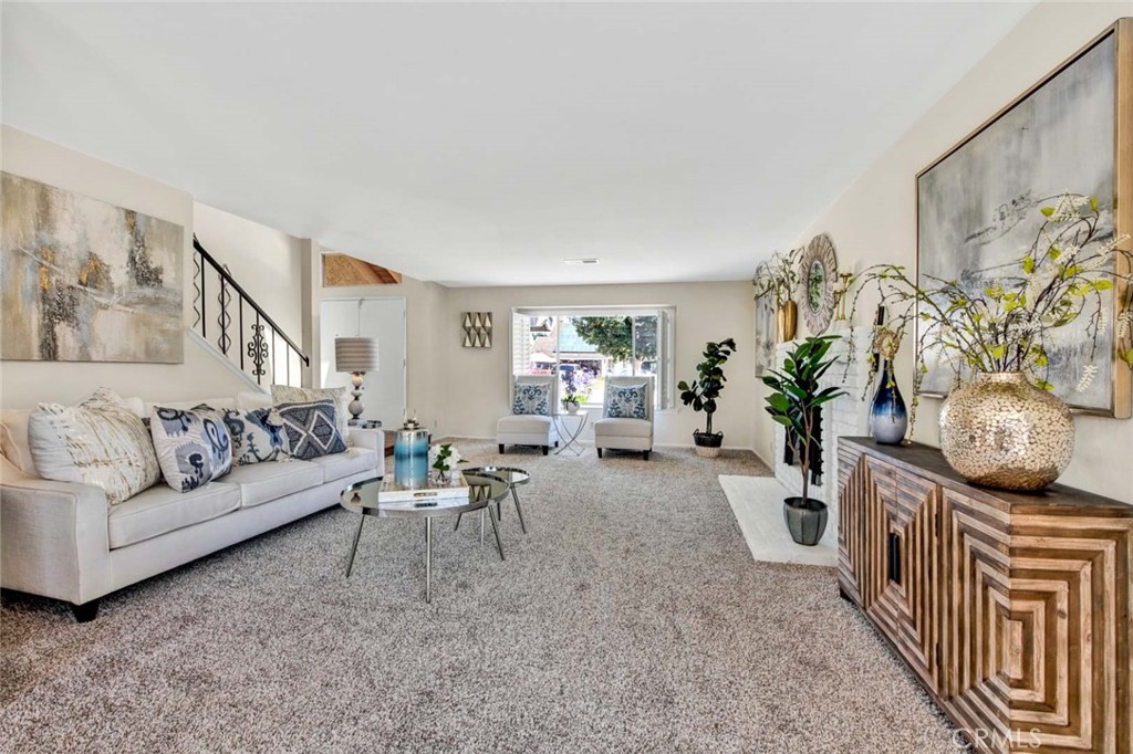 8840 Mockingbird Circle