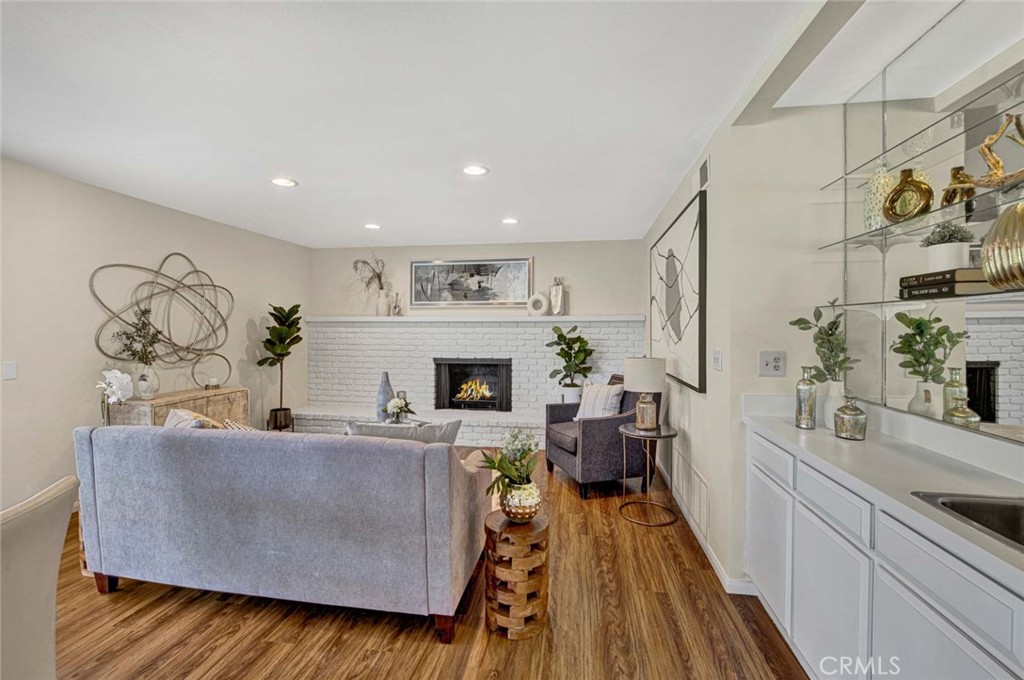 8840 Mockingbird Circle