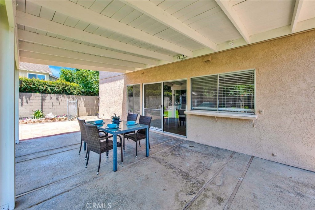 8840 Mockingbird Circle