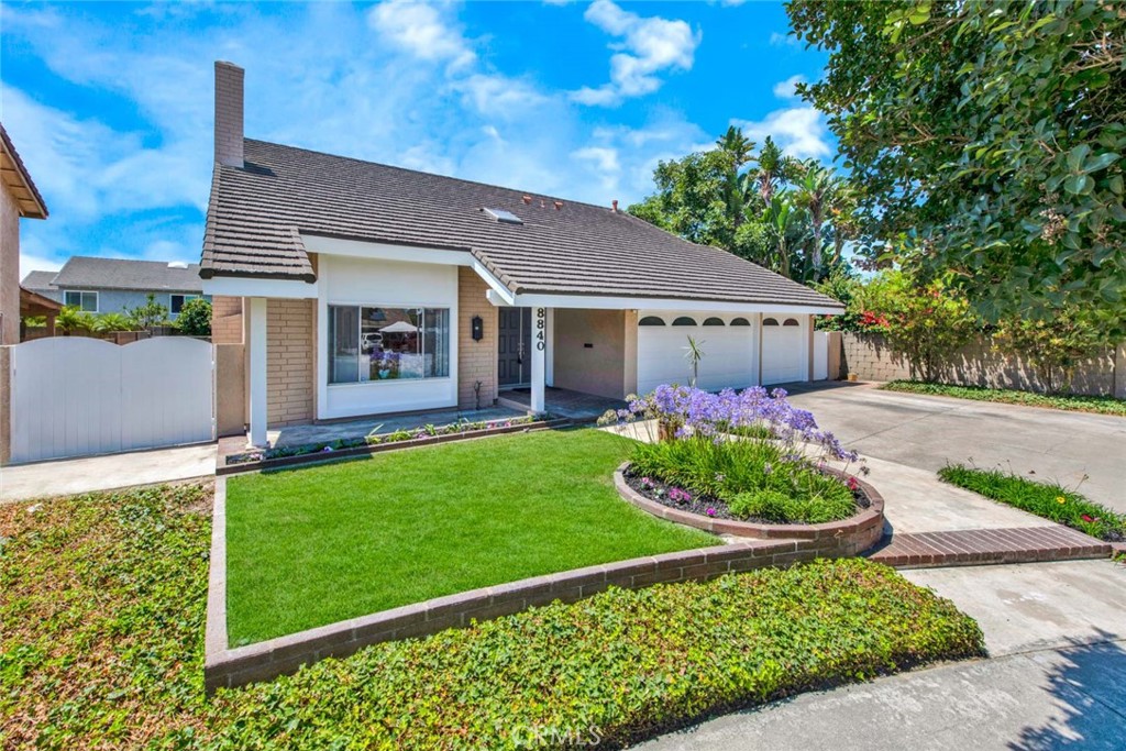 8840 Mockingbird Circle